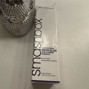 New Smashbox 8-1 revitalize primer
